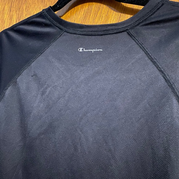 Champion women’s black shirt. Size Large - Picture 3 of 5